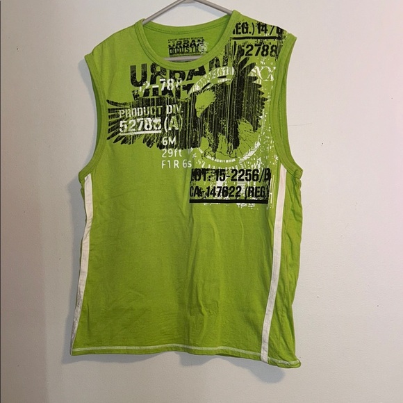 Green Graphic Sleeveless Shirt - Picture 1 of 7